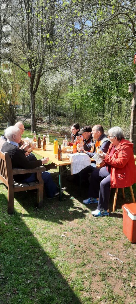 6db18ec6-65ba-4ae4-ae9c-c444fe63249a